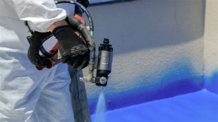 Does spray foam stop water